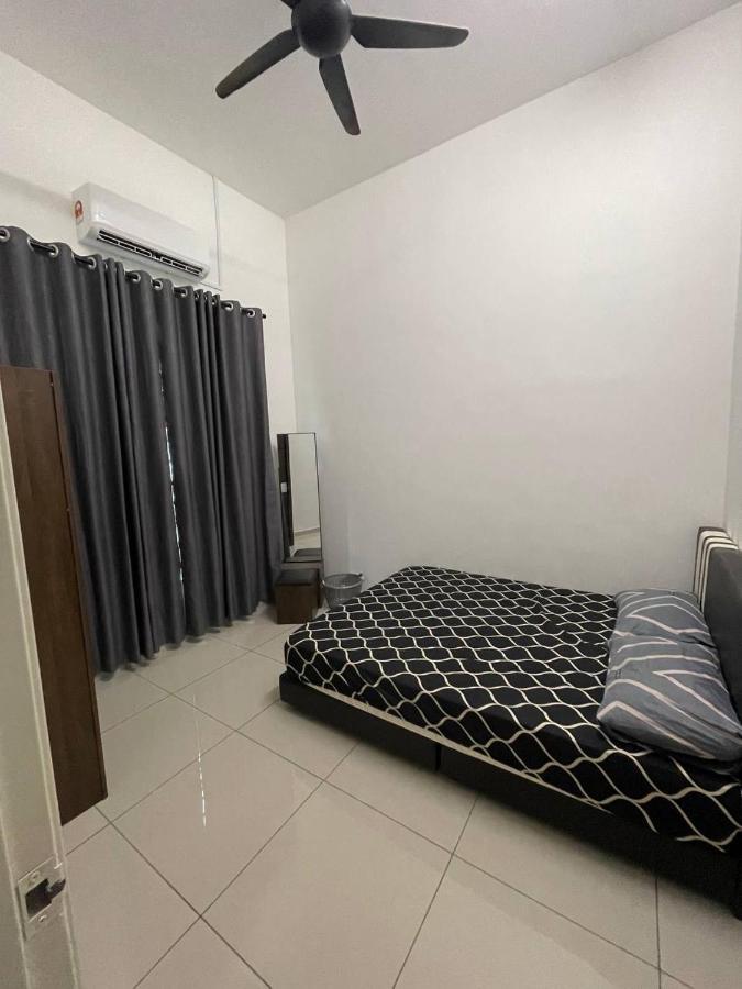 Bungalow Homestay Jasin Perdana ภายนอก รูปภาพ